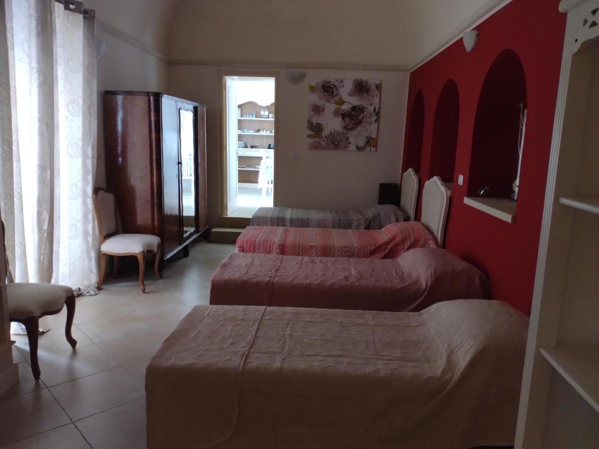 Palazzo Costantini Bed & Breakfast San Donato di Lecce ภายนอก รูปภาพ