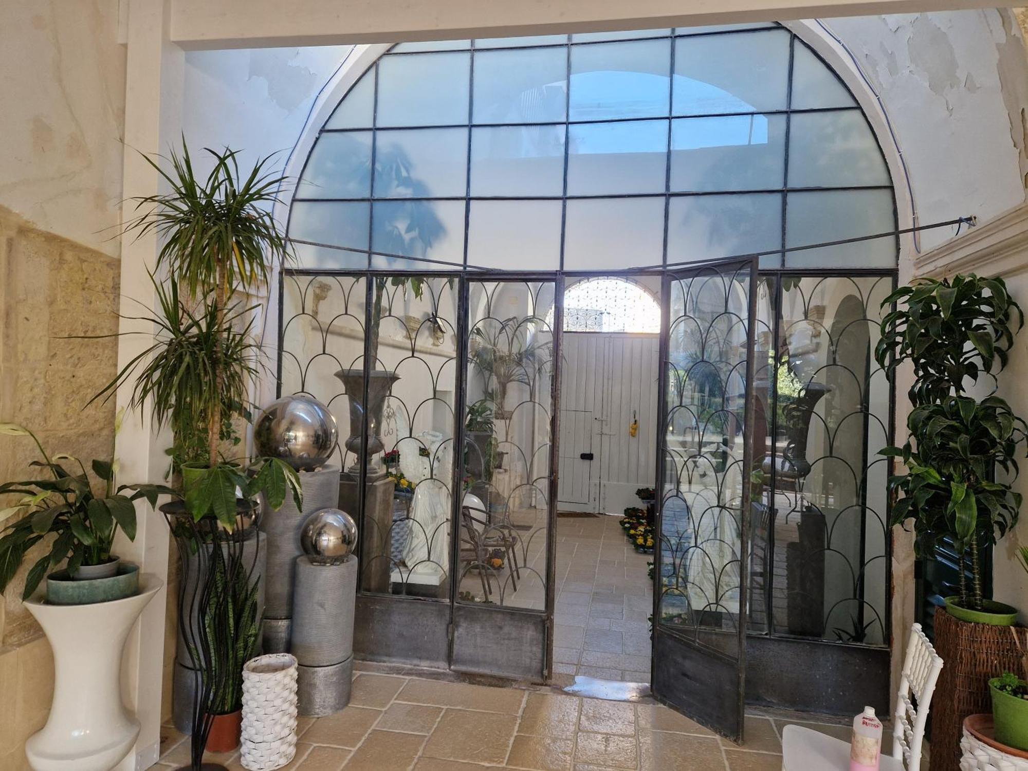 Palazzo Costantini Bed & Breakfast San Donato di Lecce ภายนอก รูปภาพ